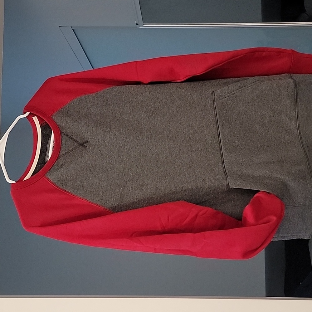 Mens crewneck baseball style sweatshirt with kangaroo pocket